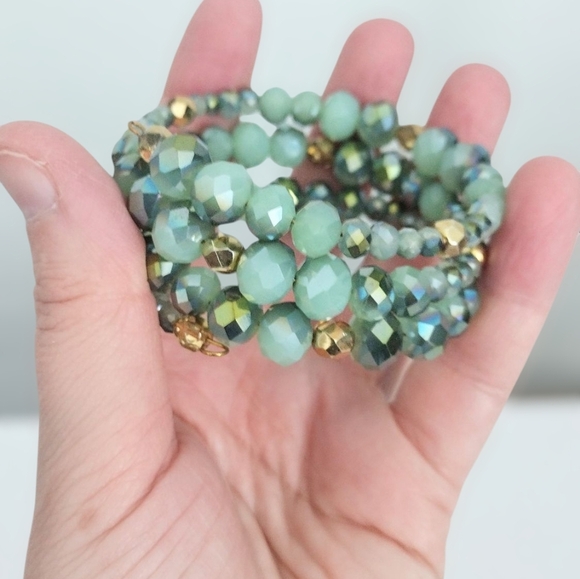 Green And Gold Beaded Wrap Bracelet - Picture 3 of 4